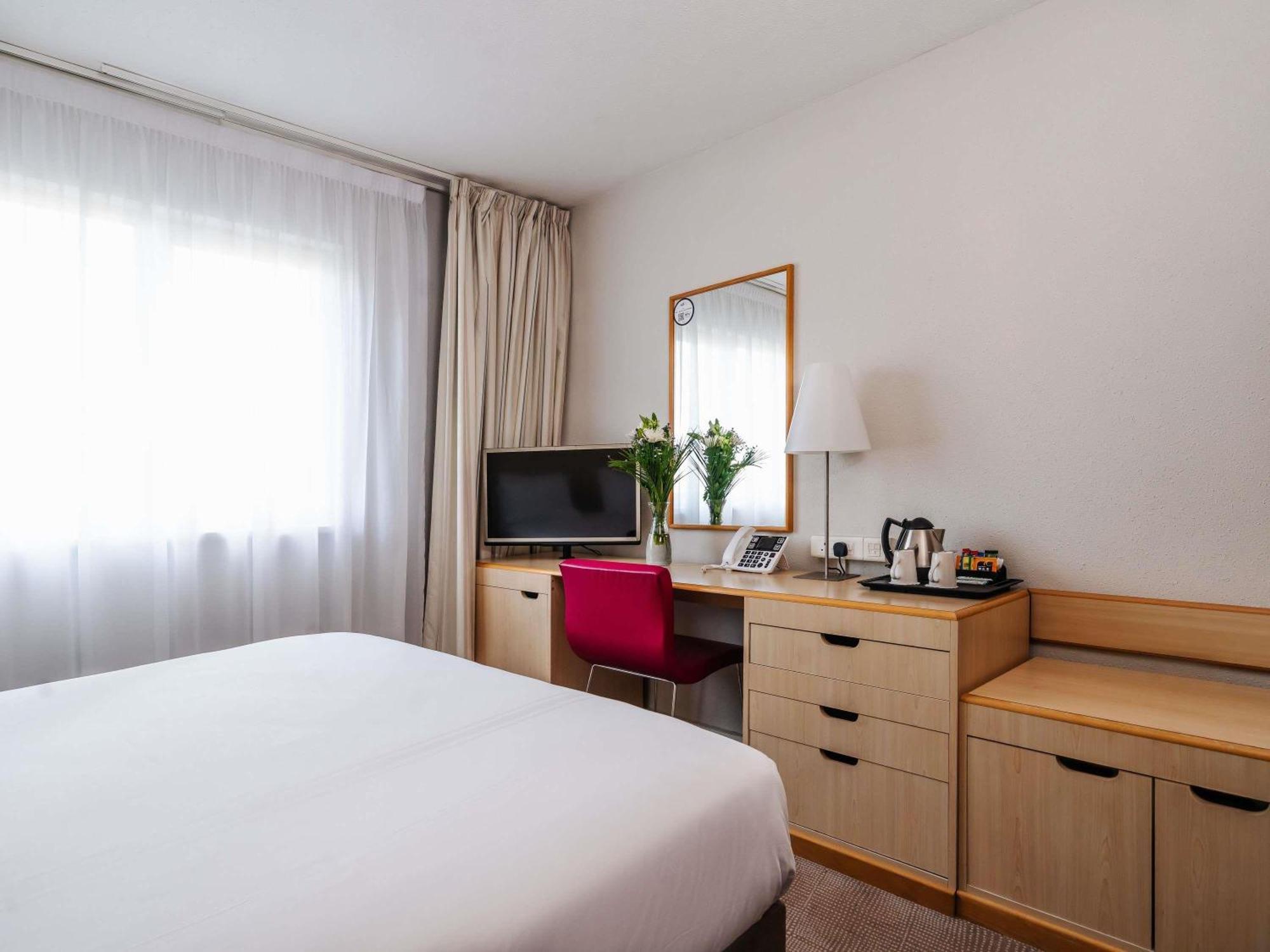 Novotel Μίλτον Κέινς Εξωτερικό φωτογραφία